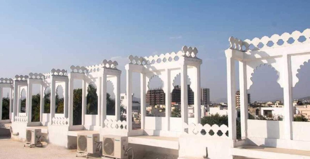 Collection O Vallabh Villas Udaipur Exterior photo